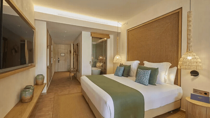 Junior Suite with Sea View and Private Pool